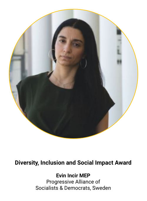 4 Diversity, Inclusion and Social Impact Award